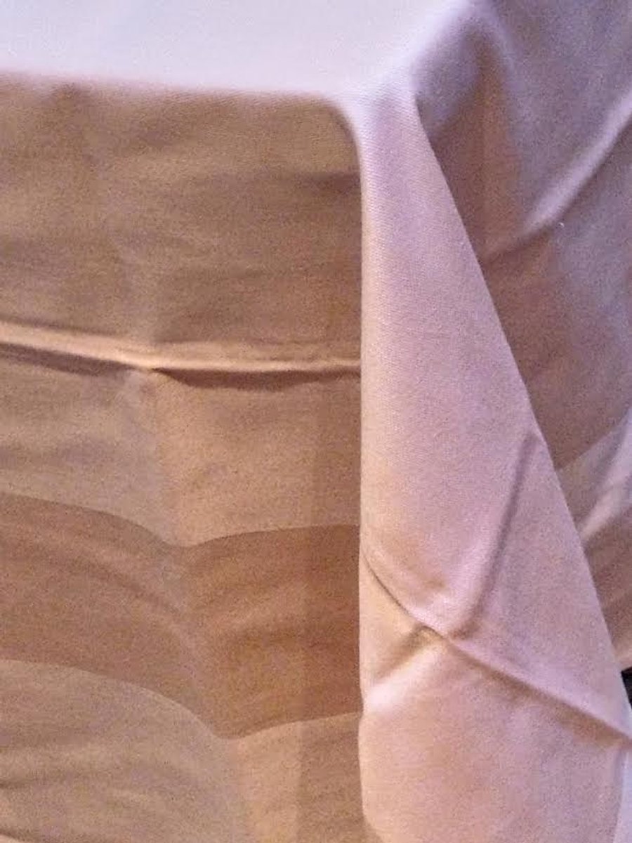 Damast Tafelkleed Luna Zalm, 140 x 140cm, De Witte Lietaer