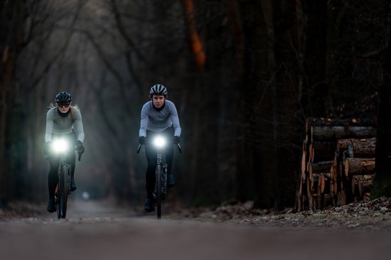 BBB Cycing NanoStrike 500 Koplamp Fiets - 500 Lumen - USB C Oplaadbaar - Brandtijd: 35 uur - IPX6 Regenbestendigd - Fietsverlichting Racefiets & Mountainbike - BLS-261 — afbeelding 3