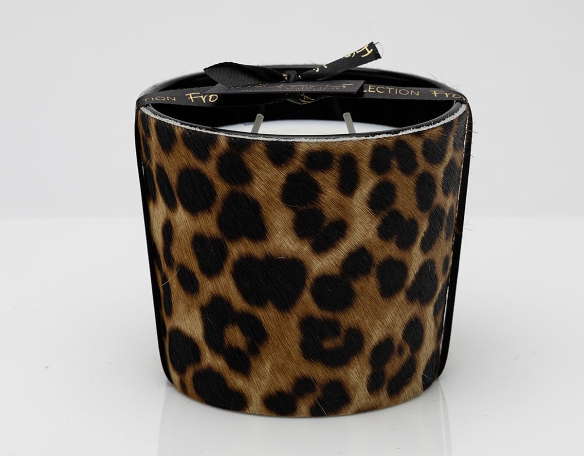 Victoria with Love kaars -Panterprint -Cheopard - Geurkaars - maat S