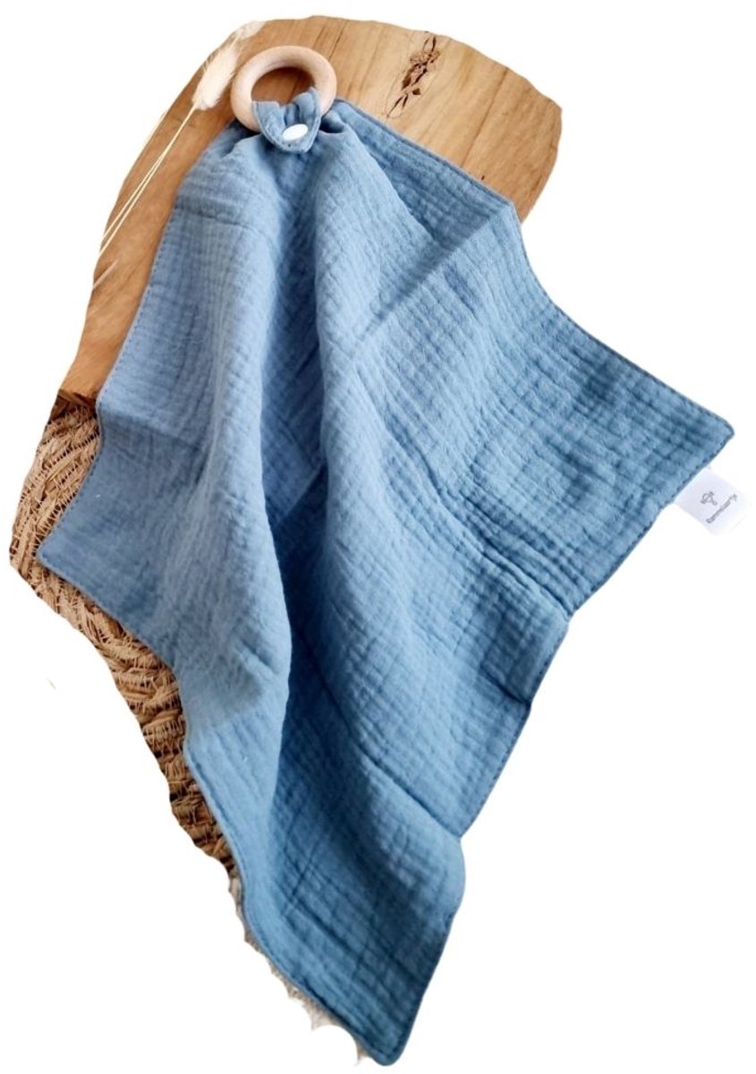 Hydrofiele Knuffeldoek Grijsblauw met Beukenhouten Bijtring – Zacht en Veilig voor Baby’s