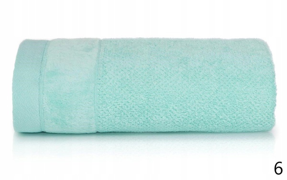 Grote Mintgroene Badhanddoek 100x150cm 100% Katoen 550GSM