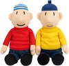 Twee pluche figuren van Buurman en Buurman. De linkerfiguur draagt een rood shirt en een gestreepte muts. De rechterfiguur draagt een geel shirt en een blauwe muts. Beiden dragen een spijkerbroek.
