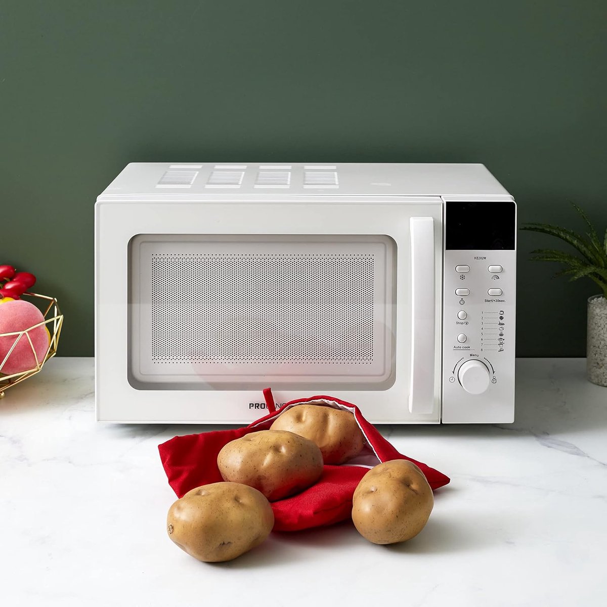 Rode magnetron-aardappelkoker, wasbaar, herbruikbaar en snel te bereiden