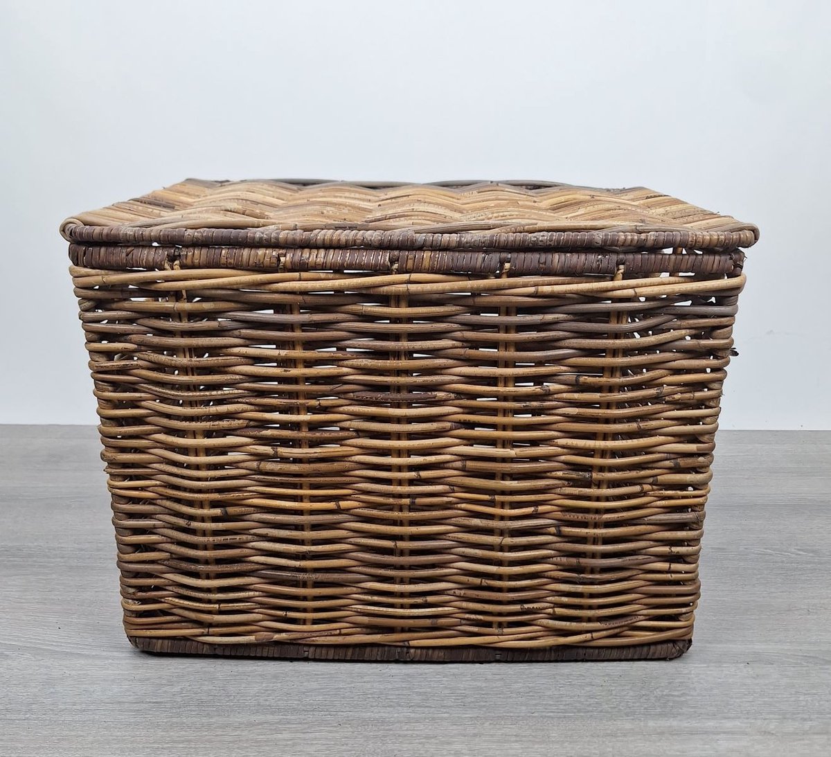MigoStyling - Opbergmand - Fietsmand - Met Deksel - 55x40xH40 cm - Riet - Rotan - Rechthoek - Brown