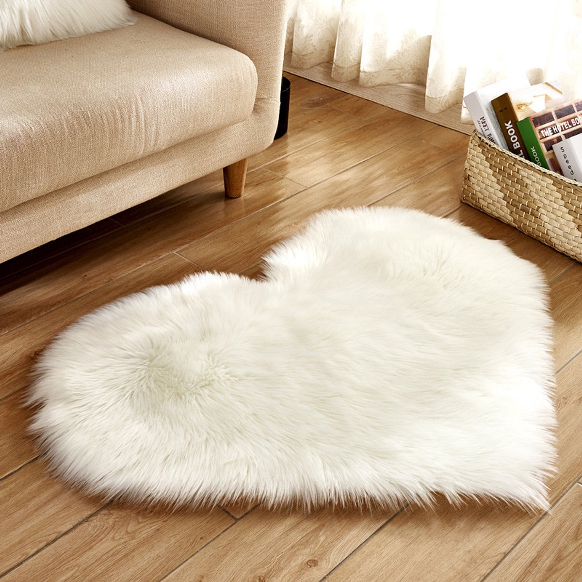 Qelus Wit Modern Hartvormig Vloerkleed met Lange Pluizen - Wasbaar - Hoogpolig Vloerkleed - Zacht fluffy Decoratie - Voor Stoel, Bank of Bed - 30x40 cm