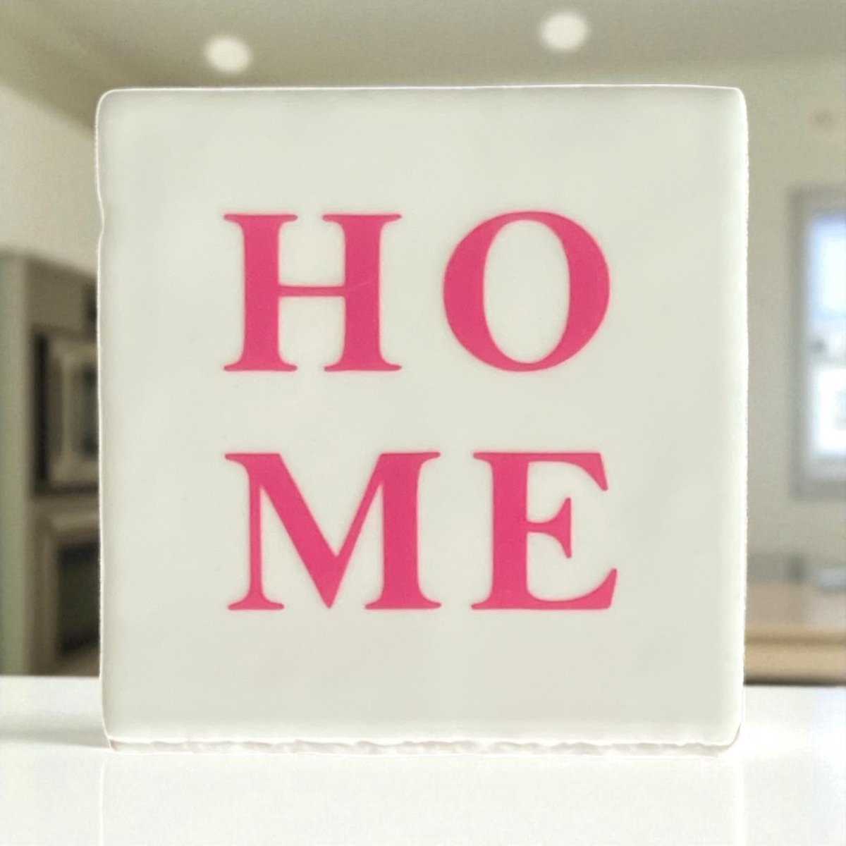 Hip Tegeltje met tekst-HOME-Wit-Spreuk-Cadeau-Geschenk-Gift-Kado-Nieuwe Woning-Verhuizing-Verjaardag-Zomaar-Sint-Kerst