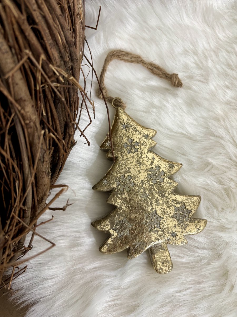 Kerstboomhanger Goud | Kerstboompje | Kerst | Kerstmis | Kerstornament | Ornament | Woon | Woonaccessoires | Wonen | Woonaccessoire | Kerstboomversiering | Versiering | Interieur | Landelijk | Industrieel | Inrichting | December | Winter | Kerstboom