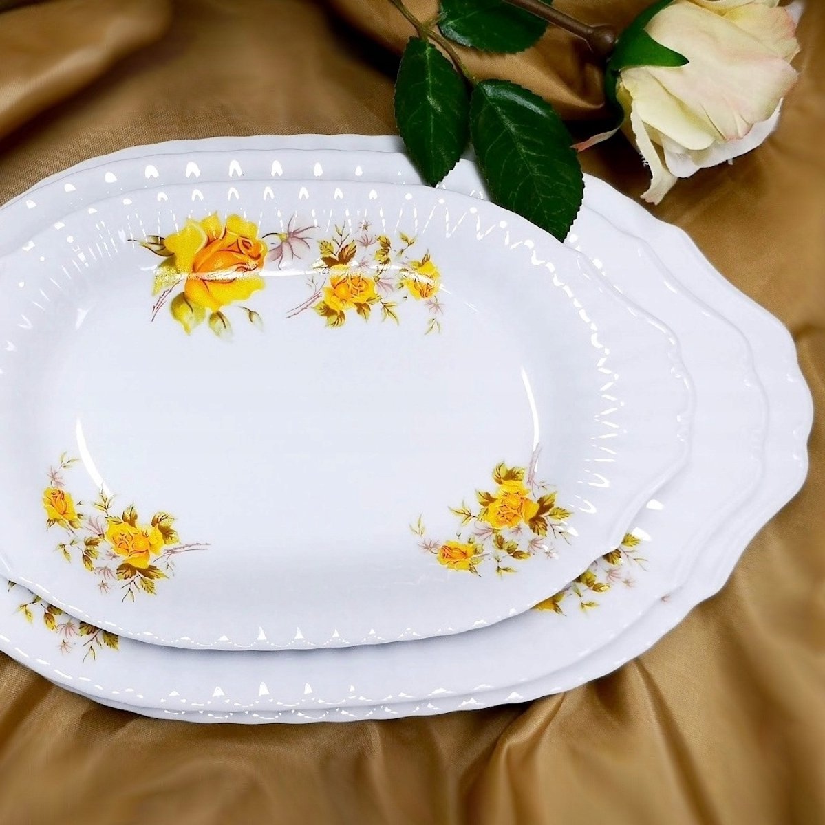 Ovale schaal 24 cm Golden Rose - Malcer Porselein