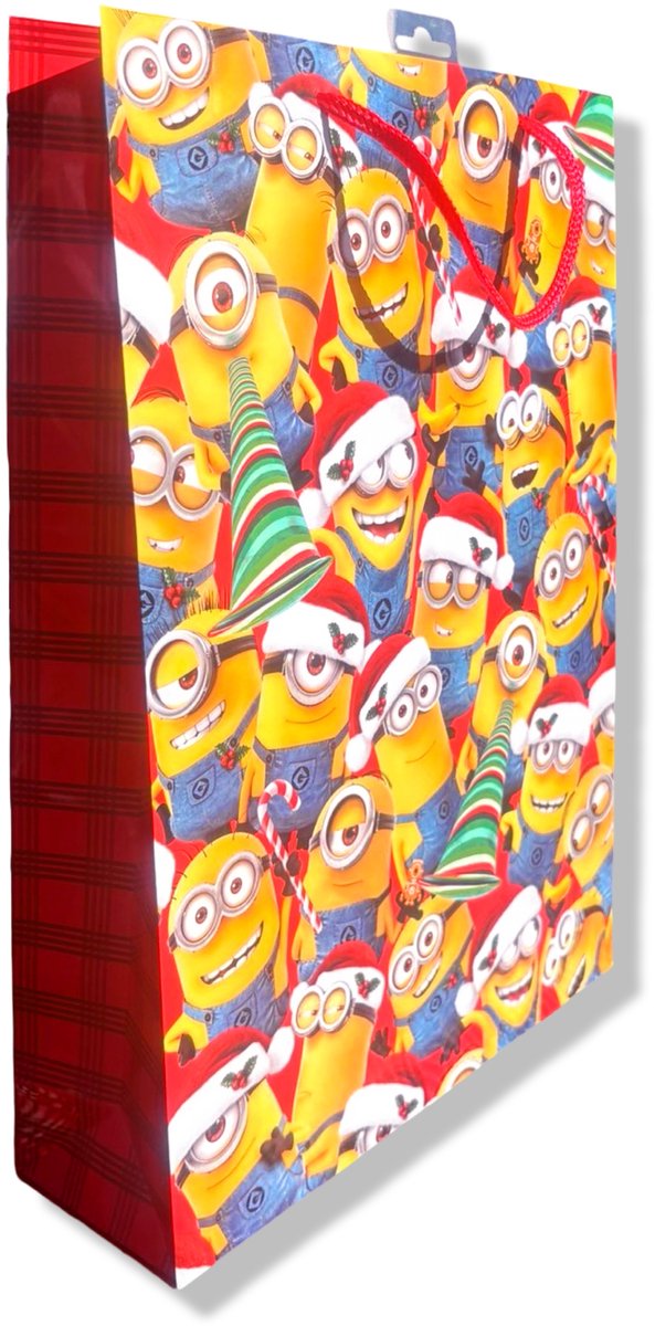 3 Luxe Minions / Verschrikkelijke Ikke Kerst Cadeautasjes A3 formaat 33x44cm - Kerst Papieren cadeautasjes met Full-color bedrukking