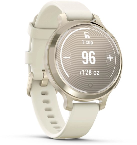 Gouden smartwatch met wit bandje. Scherm toont "1 cup 96 / 128 oz".