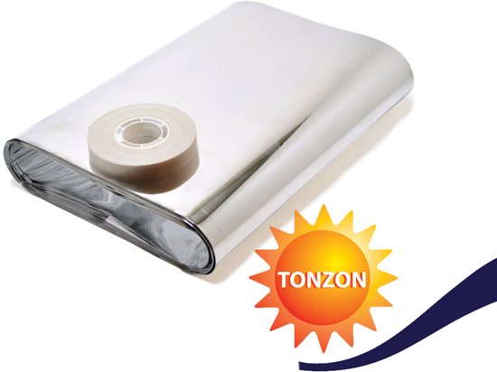 Zilverkleurige radiatorfolie van Tonzon met tape, op witte achtergrond.