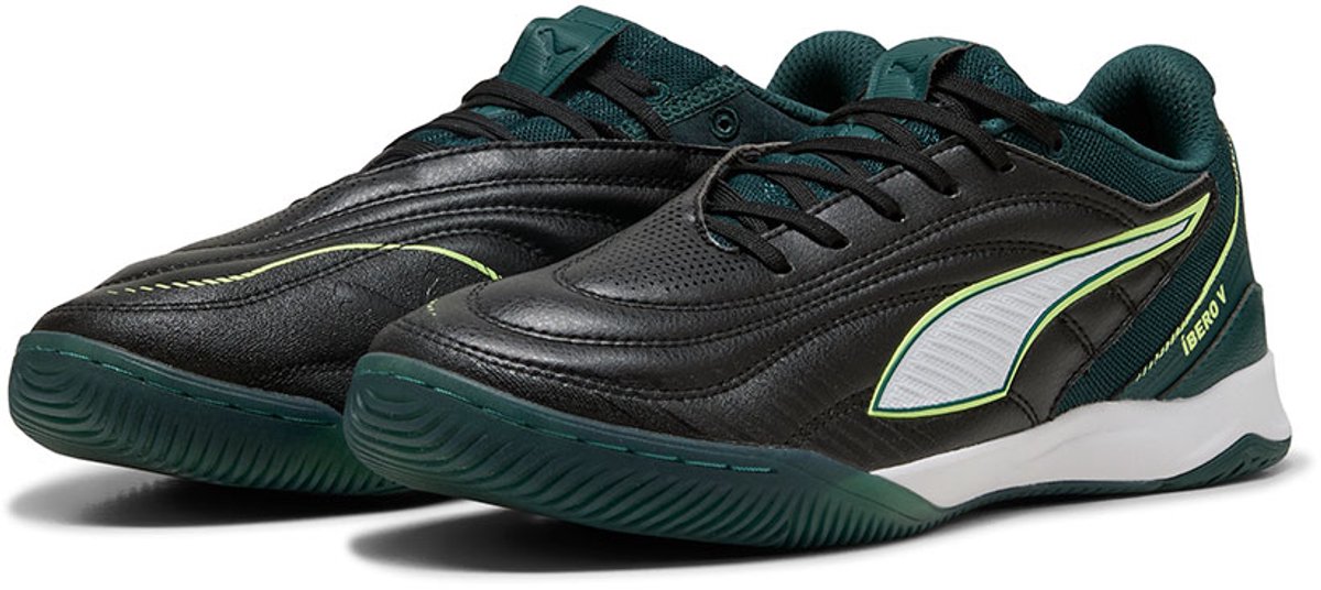 Zwarte Puma Ibero V zaalschoenen voor mannen, EU 45, met omwikkelde tongconstructie voor optimale pasvorm en comfort.