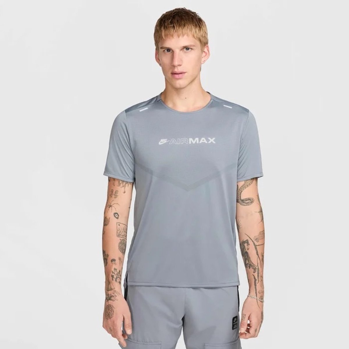 Nike Air Max Dri-Fit T-shirt – Heren – Reflecterend Sportshirt Fitness Shirt Grijs