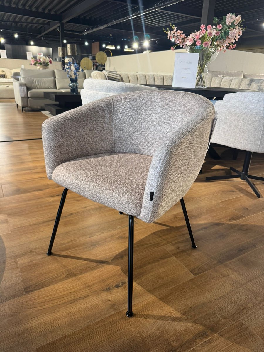 Azomor® Moderne Eetkamerstoel met Armleuningen – Beige Stof – Zwarte Poten – Comfortabel & Stijlvol Design