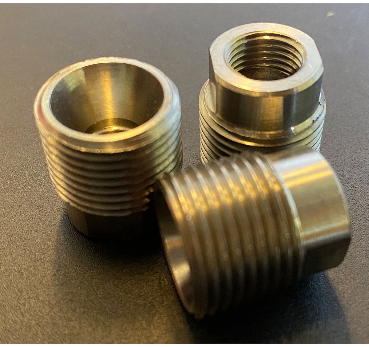 SIEVERT overgangsnippel M10x1LH naar 3/8" LH - Titanium - 15...