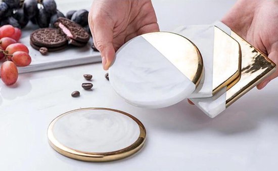 zuiger Voorbeeld Pijler Premium Marmer & Gouden Onderzetters - Onderleggers voor Glazen - Voorkom  Glas kringen... | bol.com