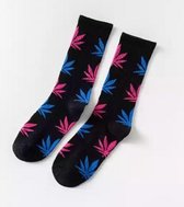 Wietsokken - Cannabissokken - Wiet - Cannabis - zwart-blauw-roze - Unisex sokken - Maat 36-45