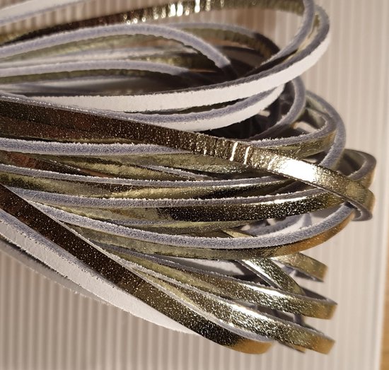 Leren veter ringpoint 120cm Brons - veter met licht goud folie bekleed - vierkante lederen veter ca 4mm breed