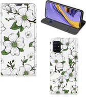 Geschikt voor Samsung Galaxy A51 Smart Cover Dogwood Flowers