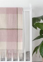 Prachtige babydekentje van ultra zacht lamswol | Dusky Pink & Olive Oversized Check