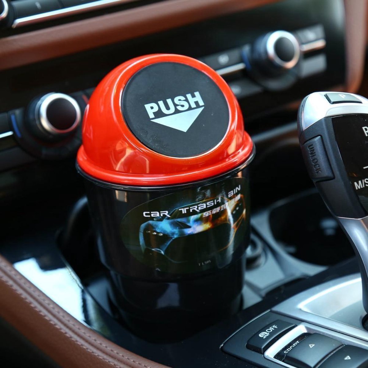 Auto Prullenbak met Deksel voor Bekerhouder voor een Schone Auto Prullenbakje voor Bekerhouder Afval Emmer Afval Emmertje Bekerhouder voor in de Auto Bekerhouder Ventilatierooster Prullenbak voor Bureau en Aanrecht 1 Liter Rood