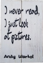 Houten tekstbord “Never Read”