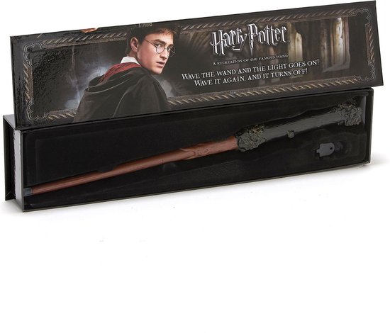 Réplique de la baguette magique Harry Potter ™ avec lumière - Attribut  Habillage | bol.com
