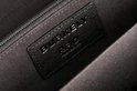 Detailopname van het stoffen label in de portemonnee met BURKELY RFID PROTECTION.