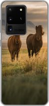 Geschikt voor Samsung Galaxy S20 Ultra hoesje - Paarden - Lucht - Gras - Siliconen Telefoonhoesje