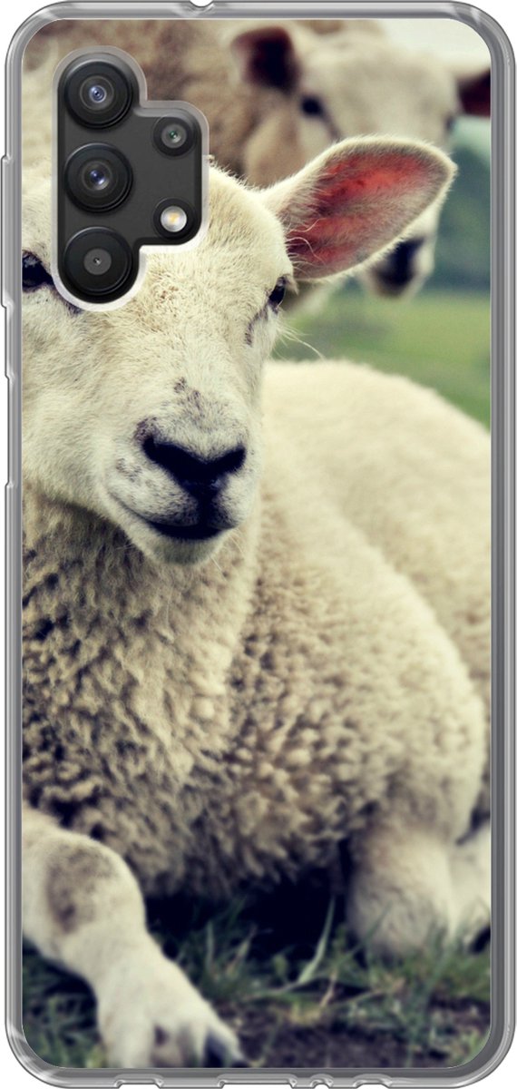 Telefoonhoesje Geschikt voor Samsung Galaxy A32 5G hoesje - Schapen - Lam - Gras - Siliconen Telefoonhoesje Telefoonhoesje