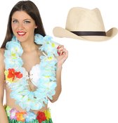 Carnaval verkleedset - Tropical Hawaii party - stro cowboy hoed - en volle bloemenslinger lichtblauw - voor volwassenen