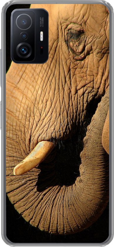 Coque Xiaomi 11 Lite 5G NE - Portrait en gros plan d'un éléphant sur fond noir - Coque de téléphone en Siliconen