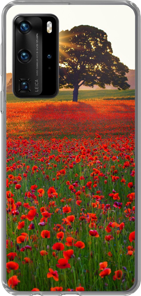 Telefoonhoesje Geschikt voor Huawei P40 Pro hoesje - Een Klaprozen veld met twee grote bomen - Siliconen Telefoonhoesje Telefoonhoesje