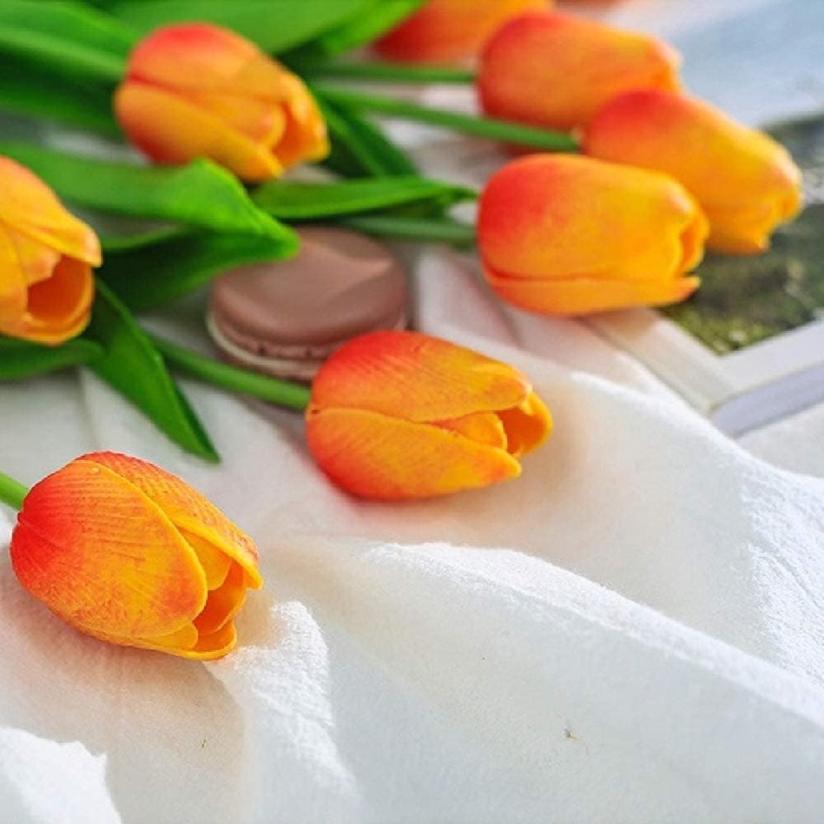 SNAIL GARDEN Set van 36 kunstmatige tulpen met 2 kleuren, zijden tulpen met 1 wenskaart voor bruiloft, thuis, feest, festival, bloemarrangementen, verhuisgeschenk (rood/geel