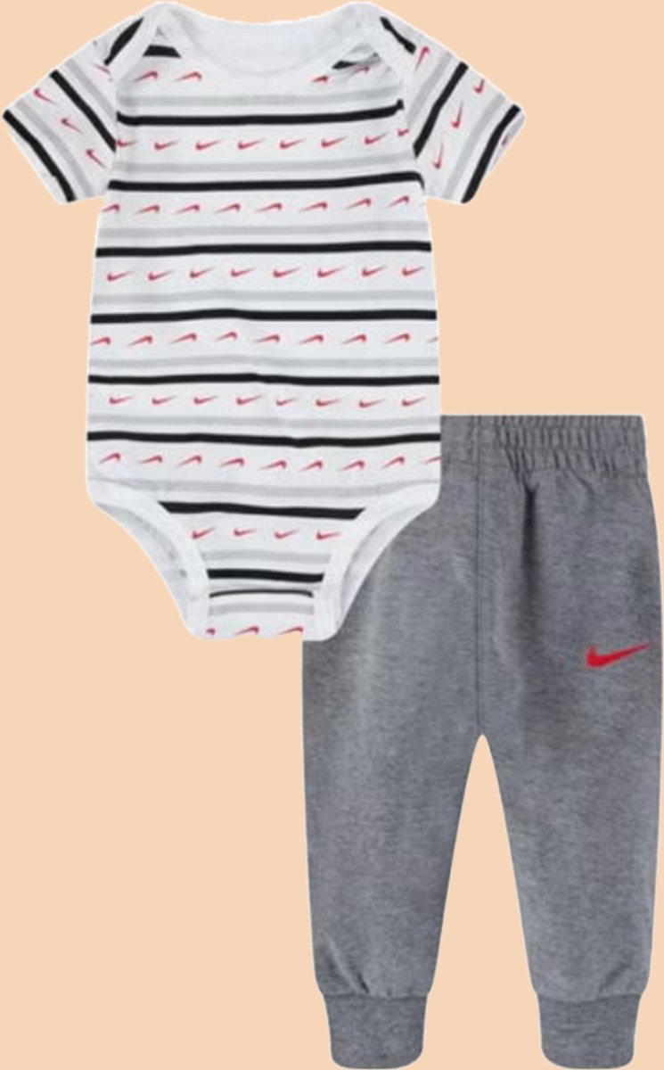 Nike baby pakje 2- delig nike baby romper nike baby set 0-3 maanden - Nike