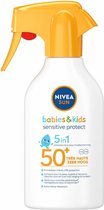 Nivea Sun Zonnespray Babies & Kids Sensitive Protect SPF 50+ - 3 x 270 ml - Voordeelverpakking