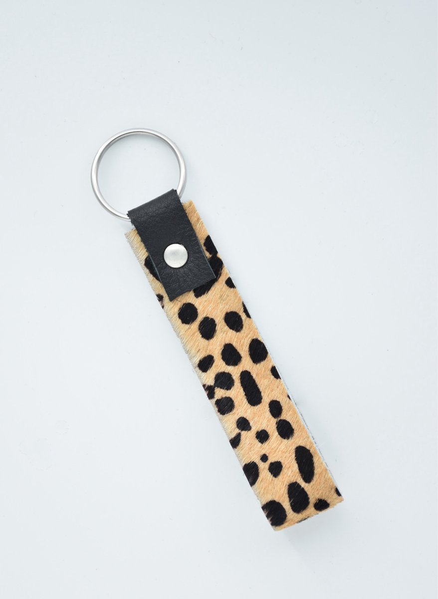 LittleLeather, sleutelhanger, baby cheetah bruin/zwart - tassenhanger - echt leder - handgemaakt - cadeau - accessoires - moederdag - vaderdag - sinterklaas - kerst - afscheid juf/meester -