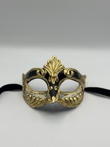 Venetiaans masker zwart met goud en muziek nootjes - Handgemaakt zwart oogmasker - gala masker zwart - carnaval oogmasker