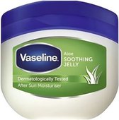 Bol.com Vaseline Aloe Soothing Jelly Aftersun Moisturizer - 450 ml aanbieding