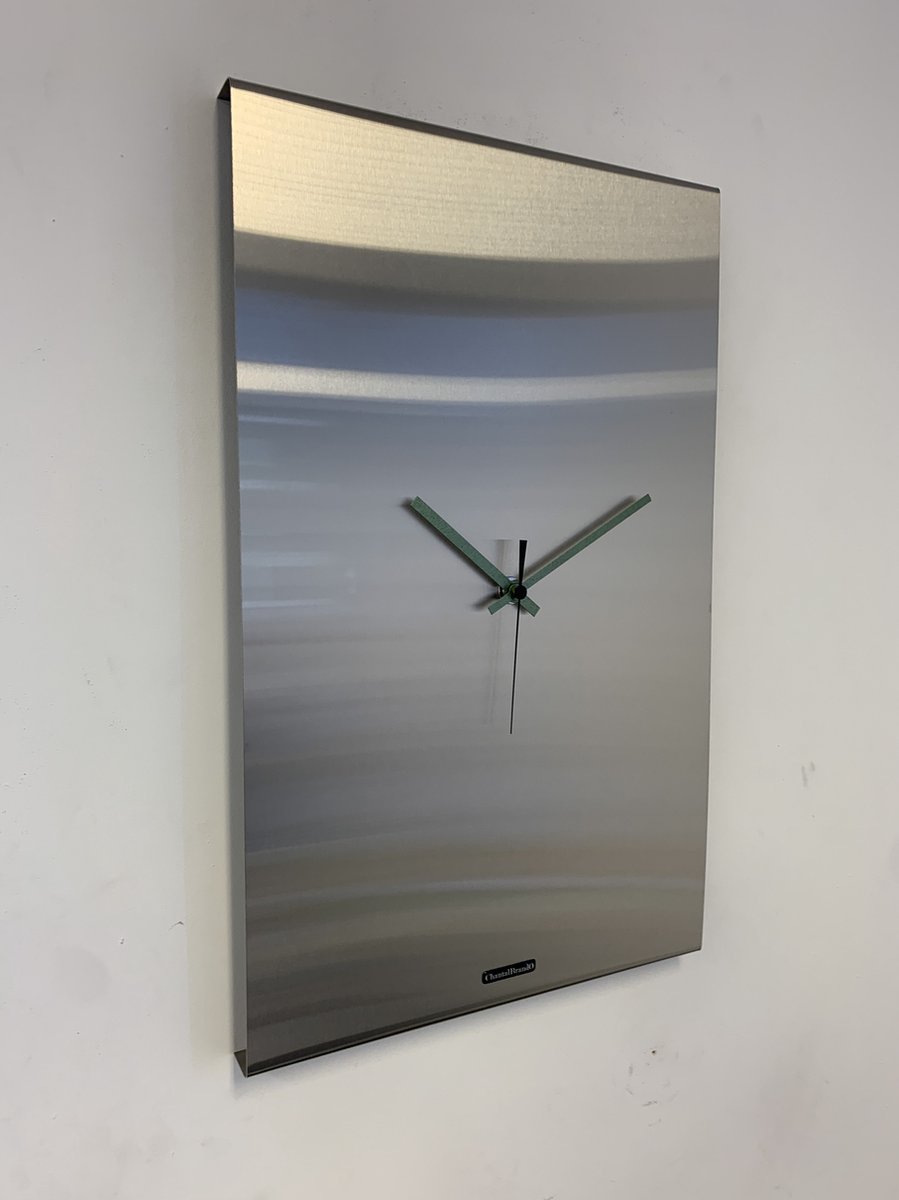 Wandklok CHANTALBRANDO -- NEW JERSEY -- MODERN DESIGN