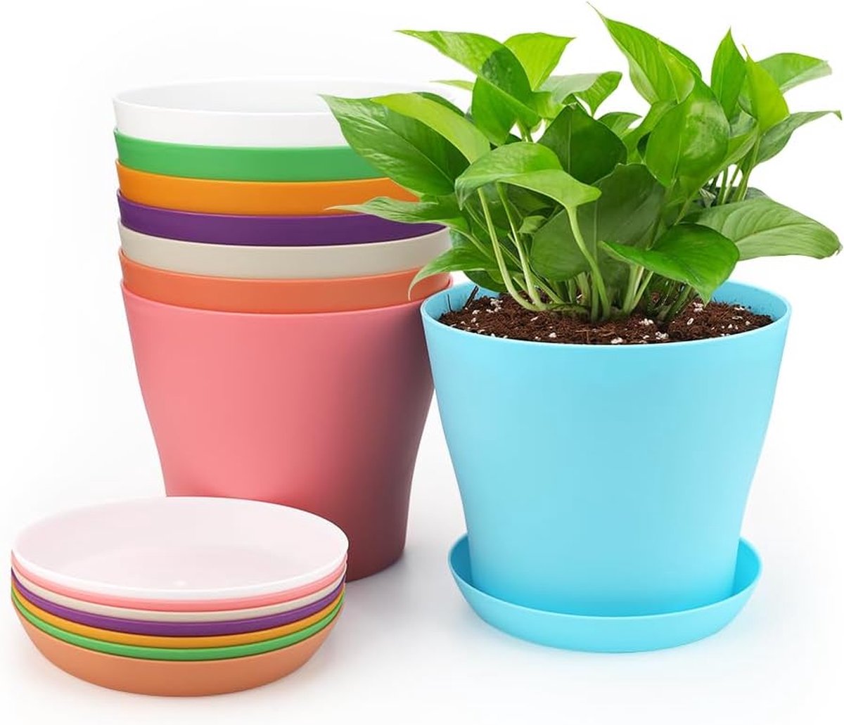 Honderden Gebruikte Plastic Bloempotten Voor De Tuin Stock Afbeelding