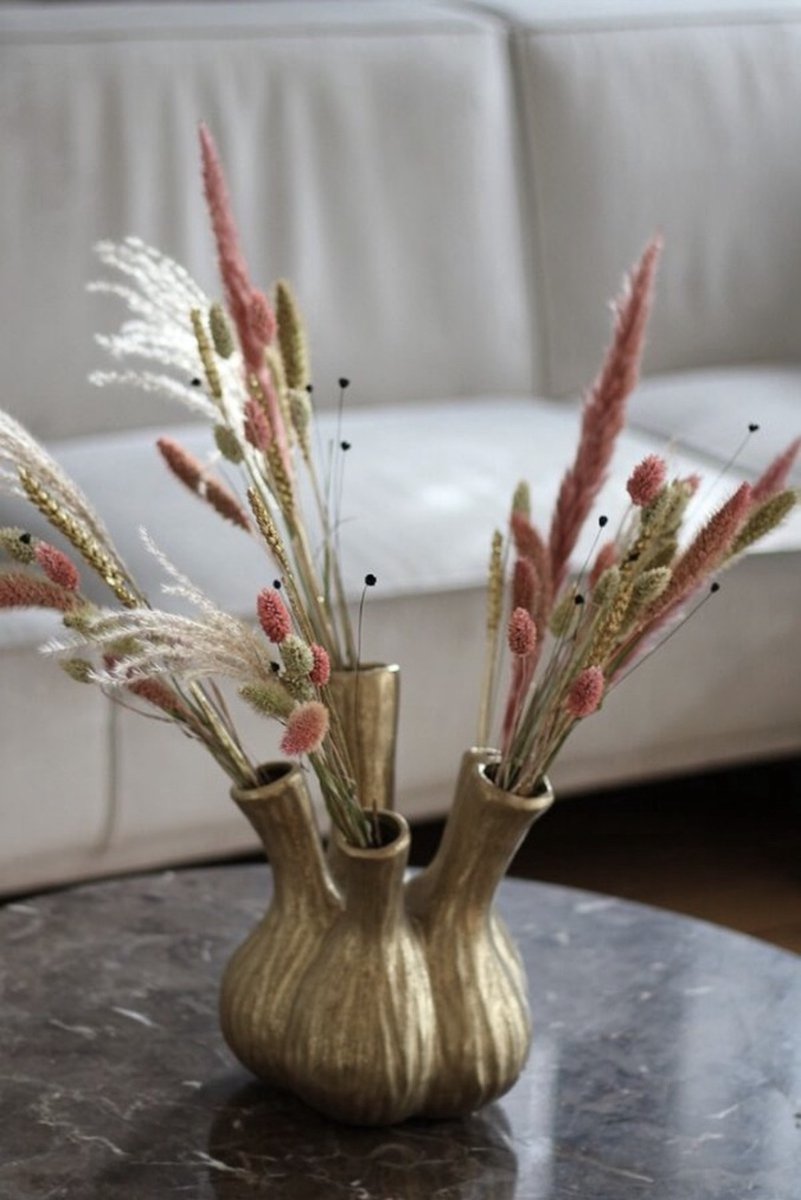 Tulpenvaas Goud met droogbloemen Roze- Maat S- Daan Kromhout - 13 x 16 cm - La Florista - Valentijnscadeau - Cadeau vrouw - Tulpenvaas goud - Interieur