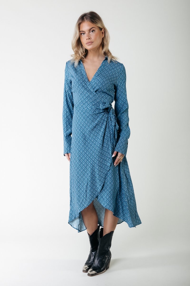 Colourful Rebel Lea Small Geo Wrap Dress- M op Prijzenvolger.com