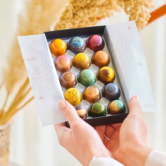 Eid Mubarak Bonbons - 15 Chocolade Bonbons - Ramadan - hocolade Cadeau - Halal -Ambachtelijke Bonbons - Suikerfeest - Luxe Verpakking - Chocoladebezorgd