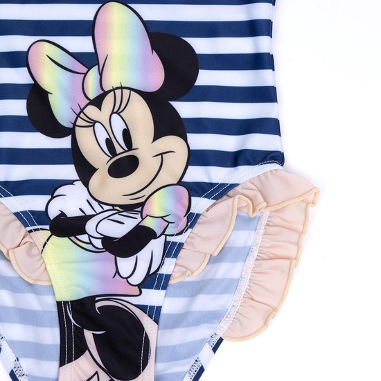 Detail van een gestreept badpak met Minnie Mouse en roze ruches.