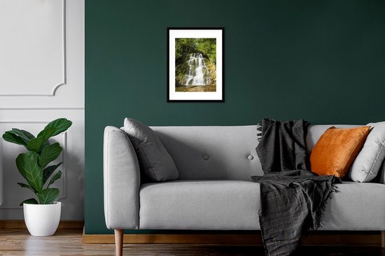 Photo en cadre - Cascade du Parc National de Forillon en Amérique Cadre photo noir avec passe-partout blanc petit 30x40 cm - Affiche sous cadre (Décoration murale salon / chambre)