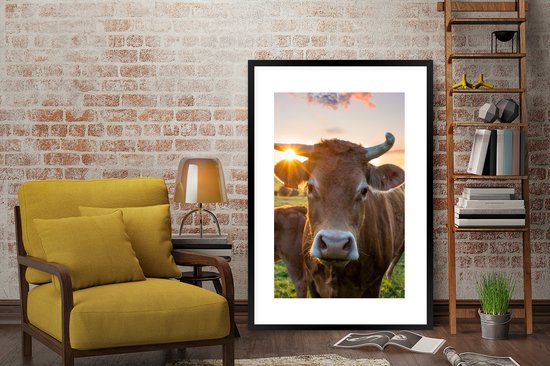 PosterMonkey - Poster - Cadre photo - Vaches - Coucher de soleil - Nature - Animaux - Vache - Cadre - 80x120 cm - Poster vache - Cadre photo - Affiche sous cadre - Poster nature