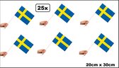 25x Zwaaivlaggetjes op stok Zweden 20cm x 30cm - Zwaai vlaggetjes EK WK thema feest voetbal festival uitdeel Zweeds