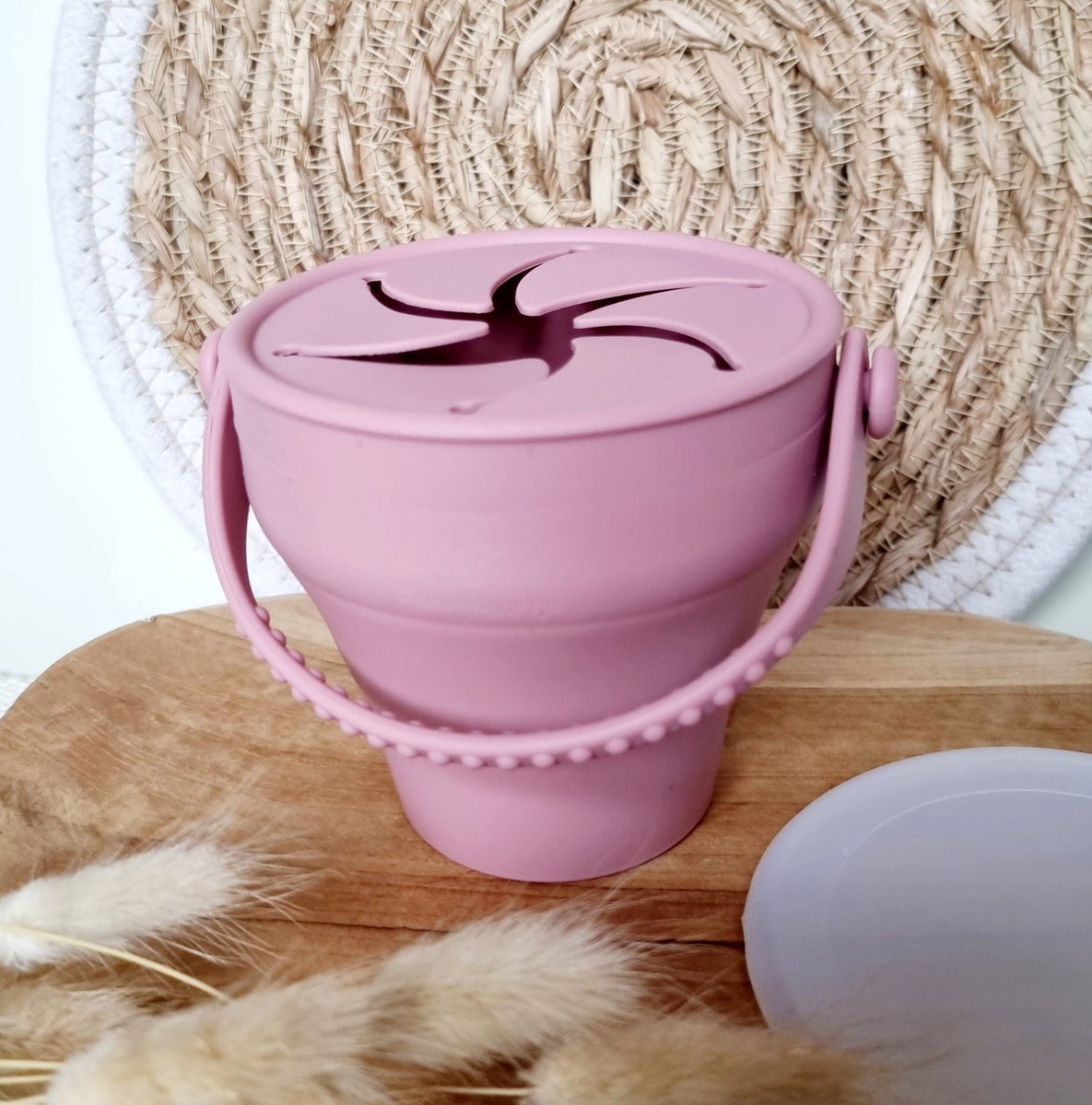 Siliconen opvouwbare snack cup met deksel - roze