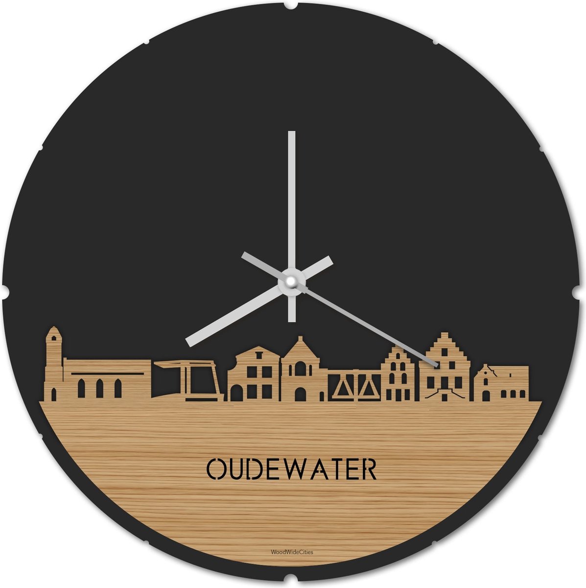 Skyline Klok Rond Oudewater Bamboe hout - Ø 44 cm - Stil uurwerk - Wanddecoratie - Meer steden beschikbaar - Woonkamer idee - Woondecoratie - City Art - Steden kunst - Cadeau voor hem - Cadeau voor haar - Jubileum - Trouwerij - Housewarming -
